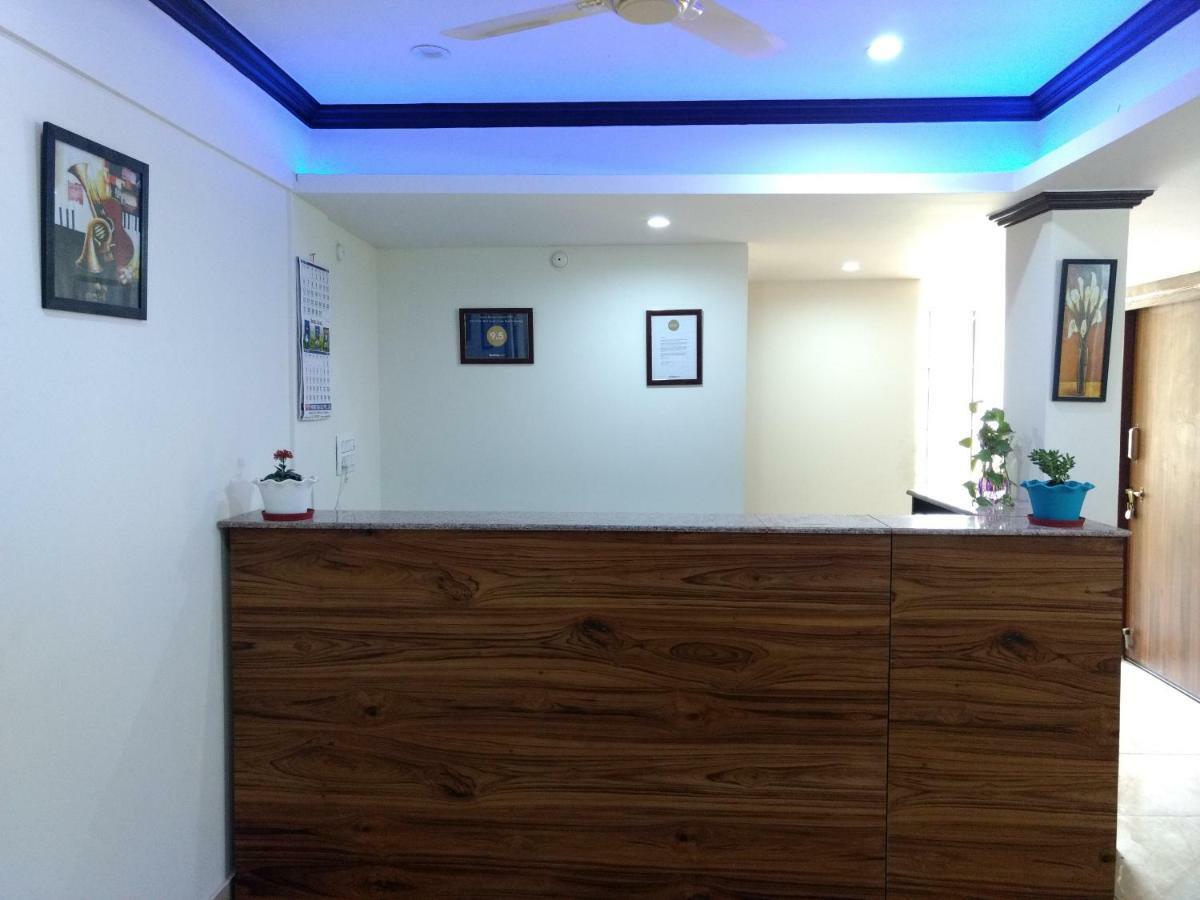 Green Roof Hotel Nainital Buitenkant foto