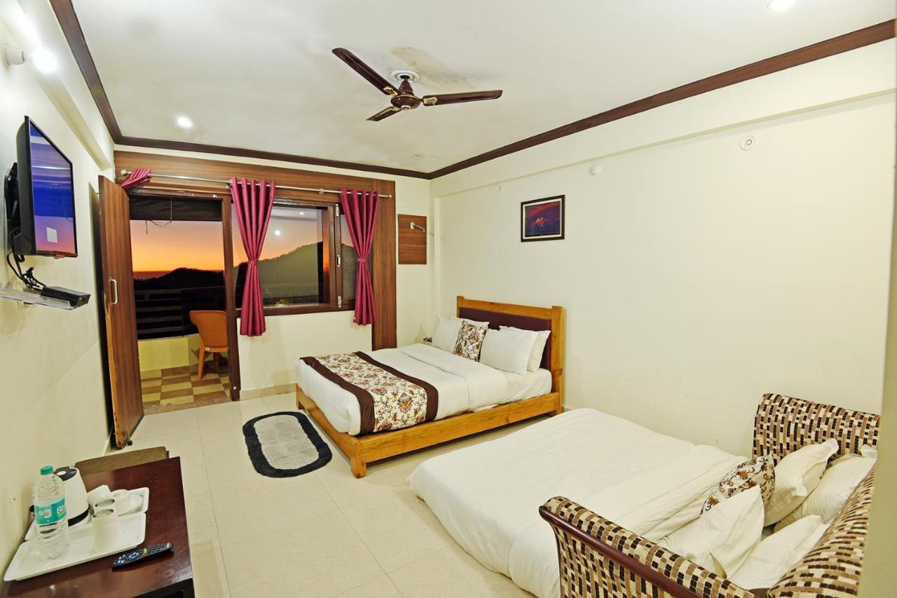 Green Roof Hotel Nainital Buitenkant foto